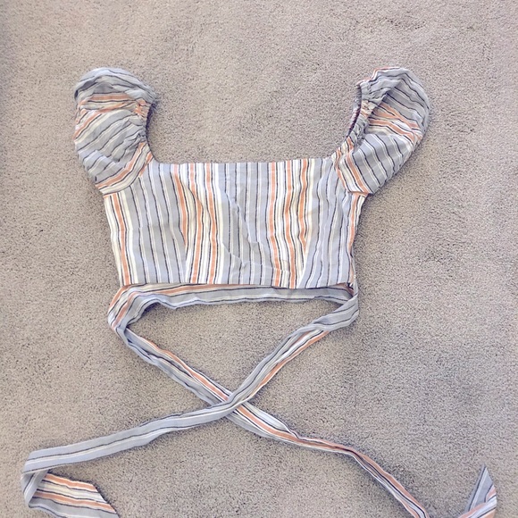 x REVOLVE Hollie Top - Picture 2 of 2